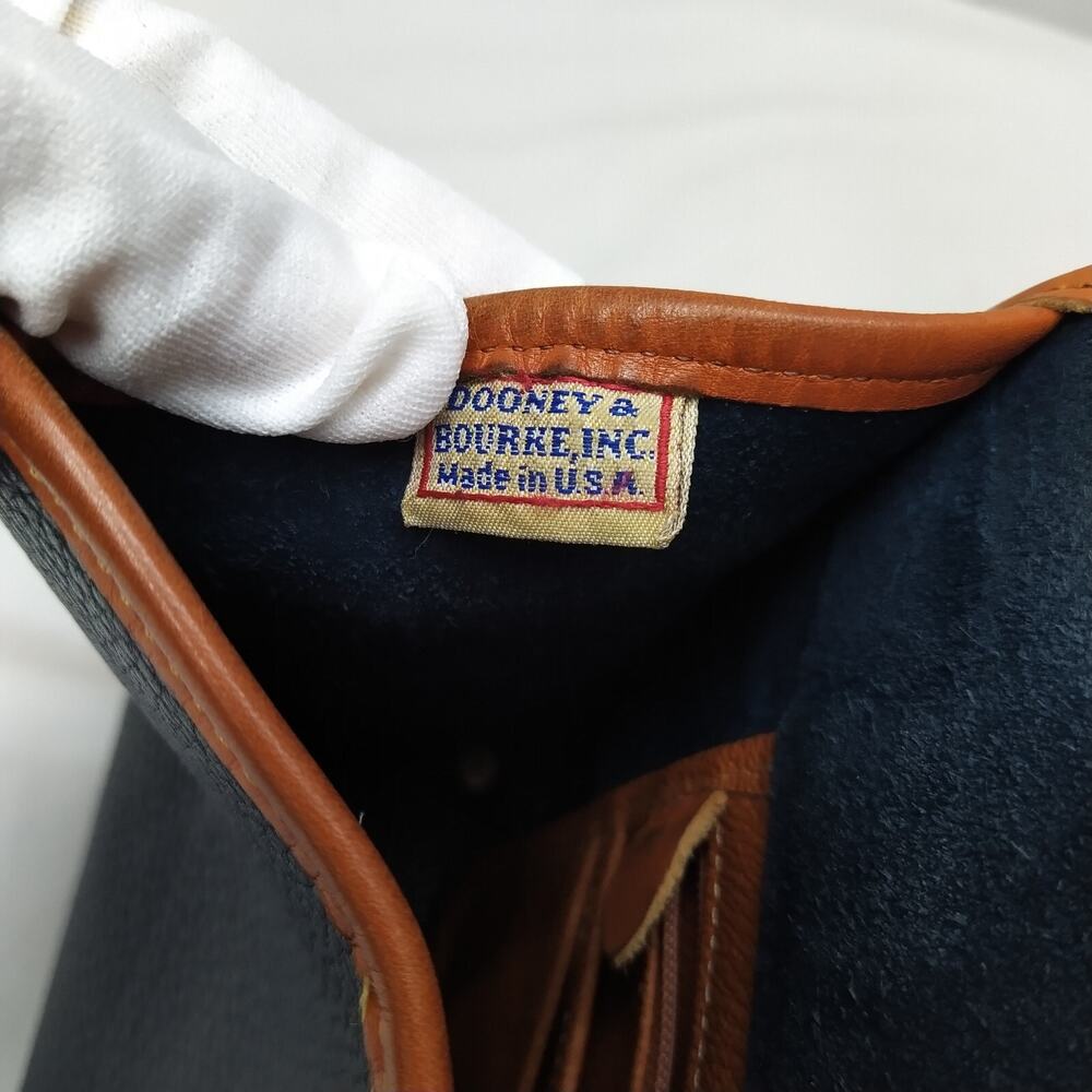 Dooney & Bourke Black Pebbled Leather Crossbody Bag - Vintage Made in USA - Picture 10 of 16